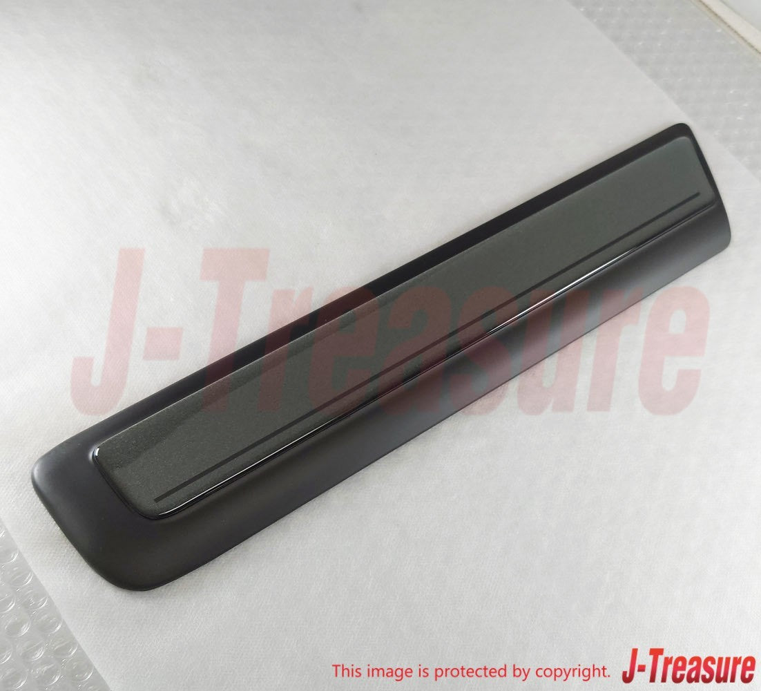 TOYOTA LAND CRUISER FZJ80 '95-04 Genuine Quarter Outside Moulding RH & LH Set