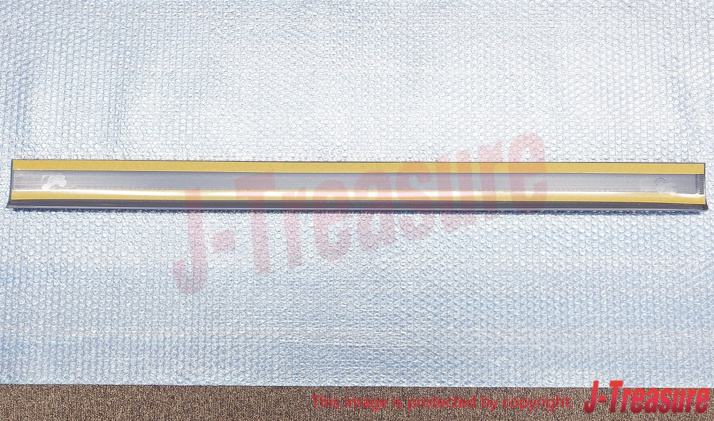 TOYOTA LAND CRUISER FZJ80 '95-97 Genuine Front Door Outside Moulding LH OEM
