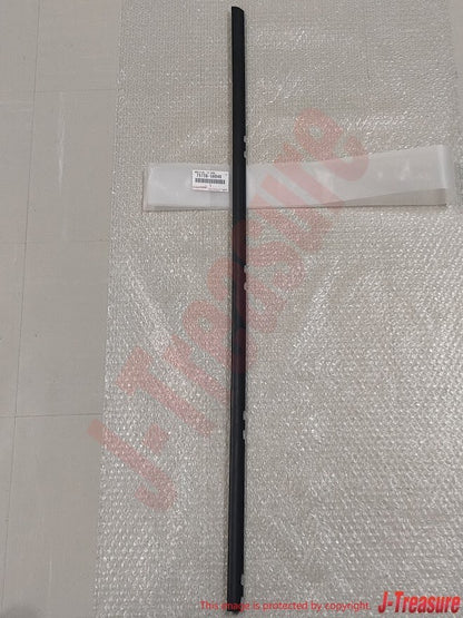TOYOTA CELSIOR LEXUS LS430 UCF30 01-06 Front Door Outside Lower Moulding Set OEM