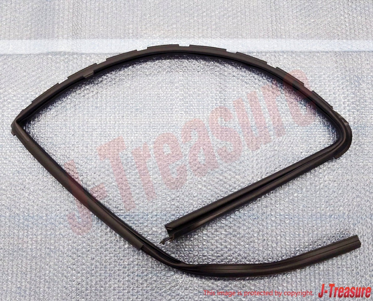 NISSAN NV200 M20 Genuine Front Door Glass Run Rubber RH & LH Set OEM