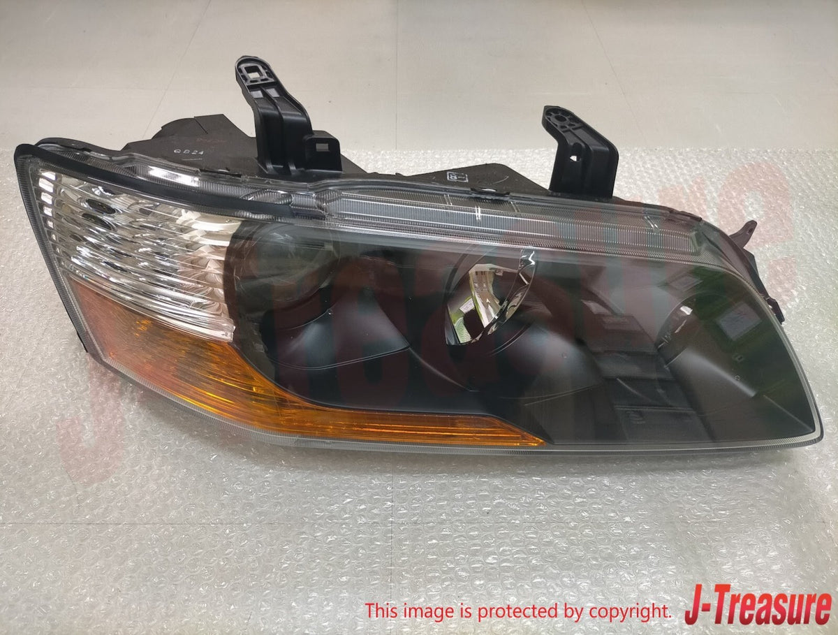 MITSUBISHI LANCER Evolution 8 MR CT9A Genuine Headlight Lamp Assy RH 8301B718