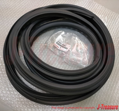 TOYOTA FJ CRUISER GSJ1# 07-14 Genuine Back Door Weatherstrip 67881-35051 OEM