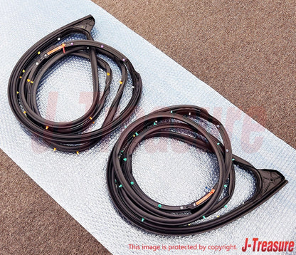 NISSAN NV200 M20 Genuine Fr/Door Weatherstrip RH & LH 80830-JX30A 80831-JX30A