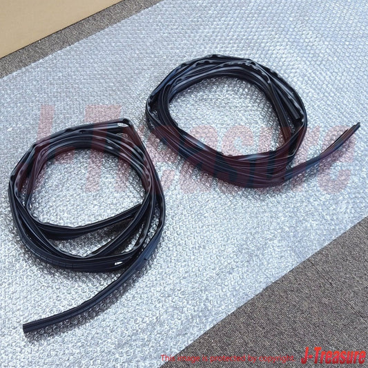 TOYOTA LAND CRUISER BJ75 '85-89 Genuine Quarter Window Run RH & LH Set OEM