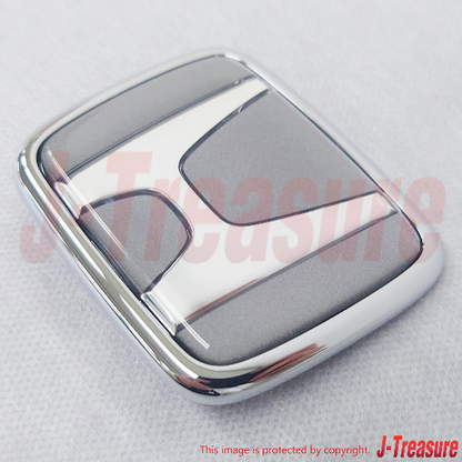 HONDA S2000 AP1 00-03 Genuine Rear Emblem "Silverstone Metallic" 75701-S2A-000Z