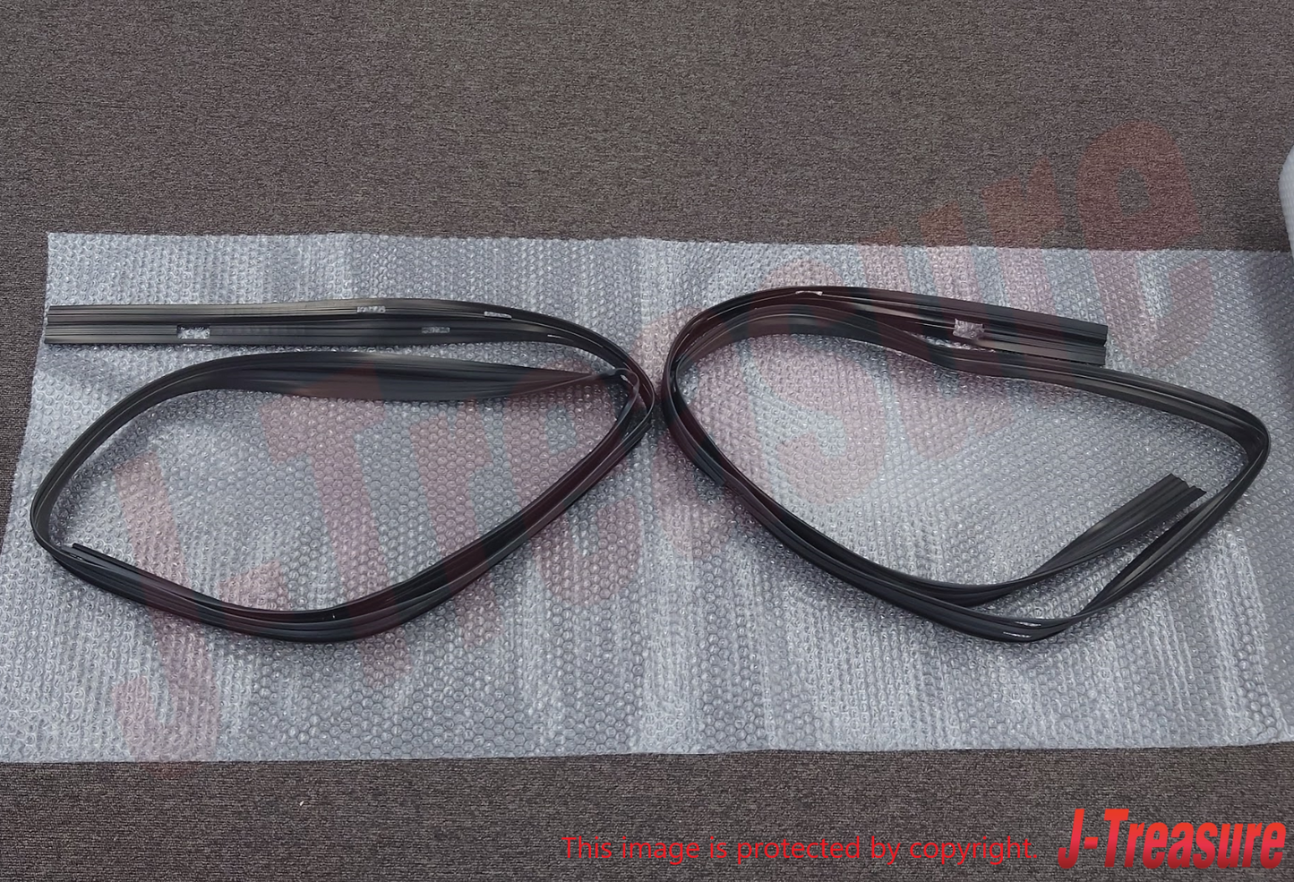 MITSUBISHI DELICA P0#W Genuine Rear Door Window Glass Runchannel RH & LH Set OEM