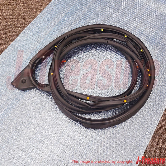 NISSAN NV200 M20 Genuine Front Door Weatherstrip LH 80831-JX30A OEM