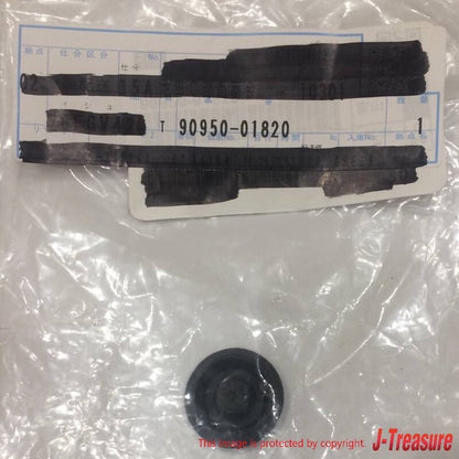 TOYOTA Genuine Hole Plug Luggage Compartment Door Panel 2pcs Set 90950-01820 OEM