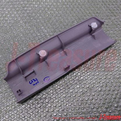 MITSUBISHI TRITON KB9T Genuine Rear Scuff Plate RH MN123962HA OEM