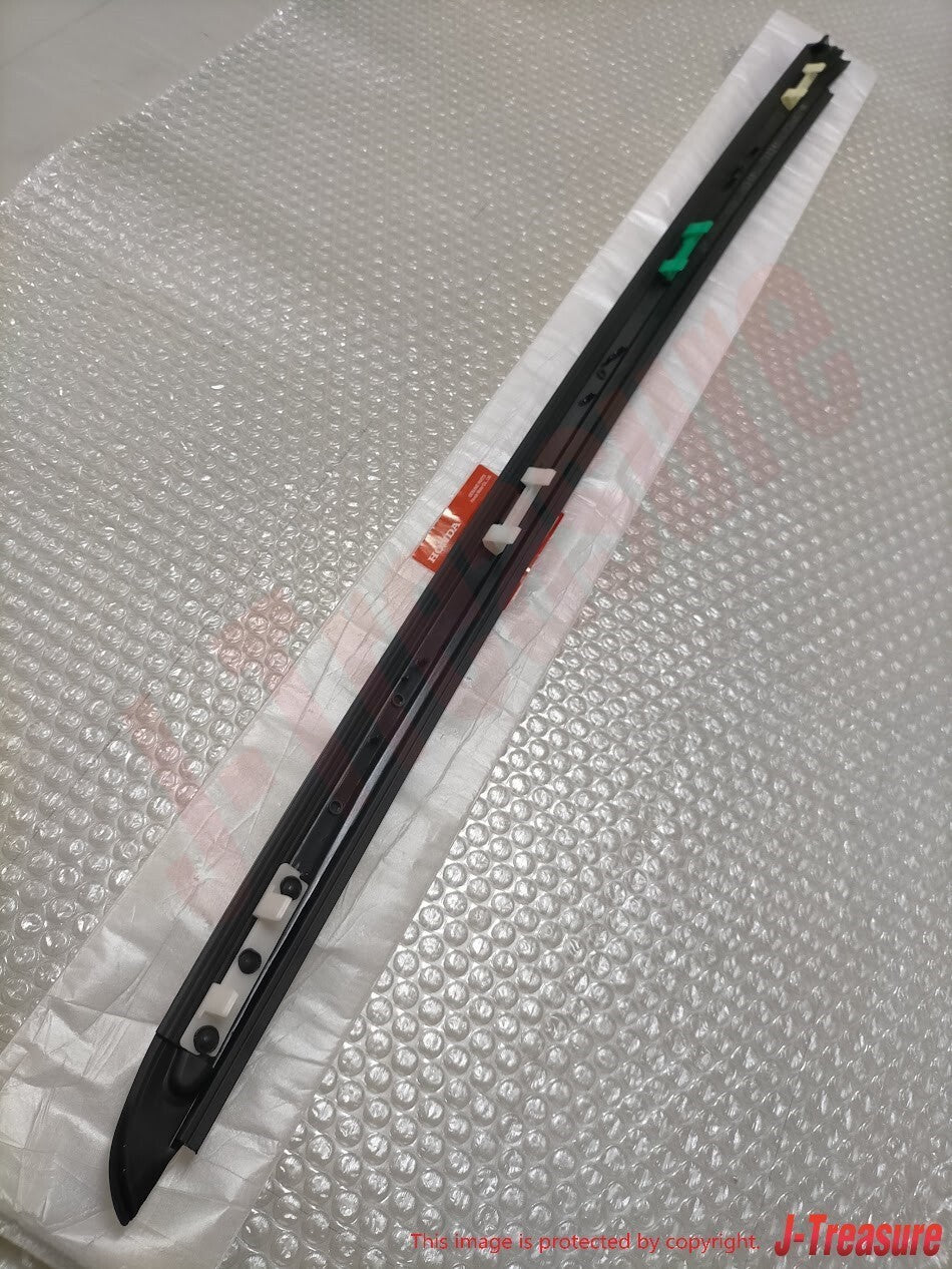 HONDA CIVIC FERIO 4D 01-05 Genuine Front Windshield Side Garnish RH & LH Set OEM