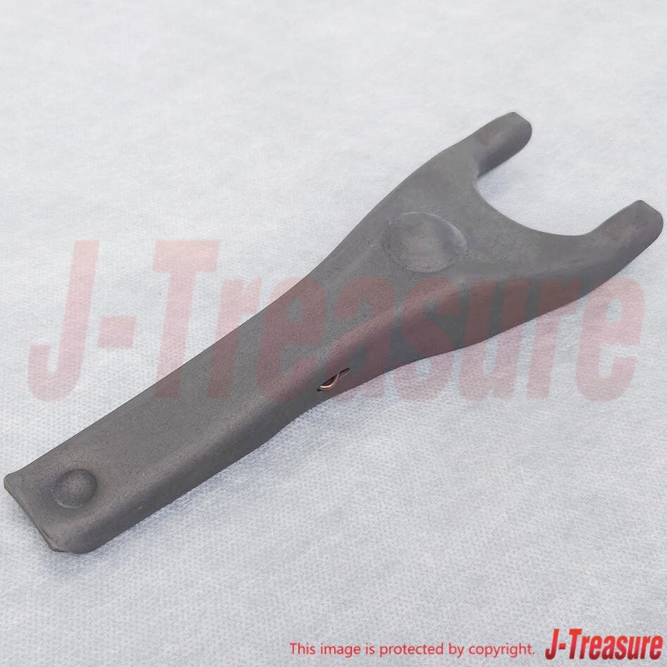 NISSAN PATHFINDER 1987-1995 Genuine Clutch Lever Withdrawal 30531-P0151 OEM