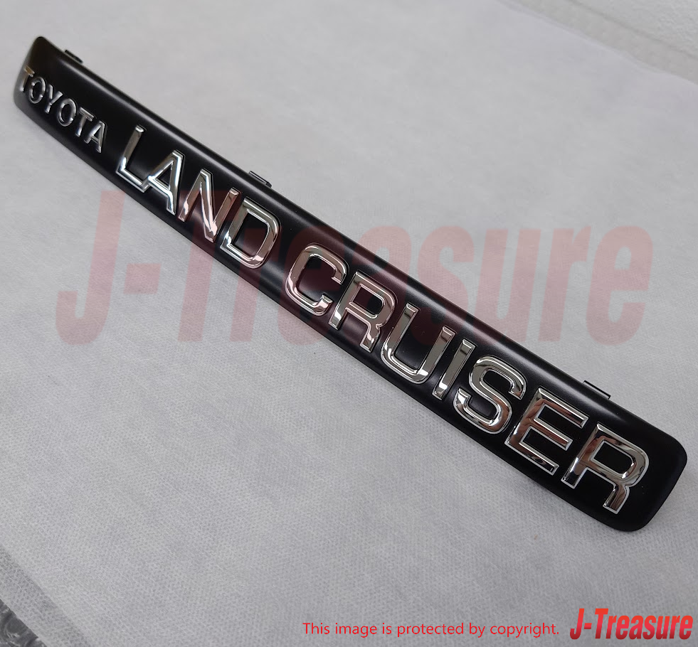 TOYOTA LAND CRUISER FZJ100 Genuine License Plate Lamp Cap 75132-60010 OEM