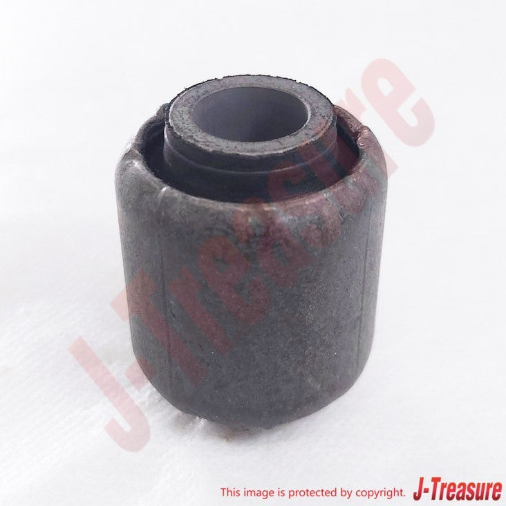 TOYOTA LAND CRUISER KZJ7# '94-95 Genuine Front Lateral Control Rod Bush Sub Assy
