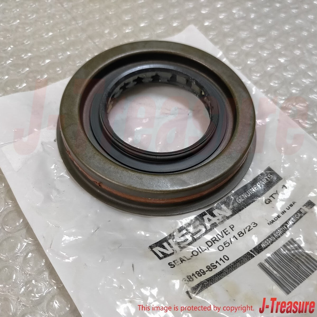NISSAN TITAN ARMADA PATHFINDER QX56 Genuine Front Pinion Seal 38189-8S110 OEM