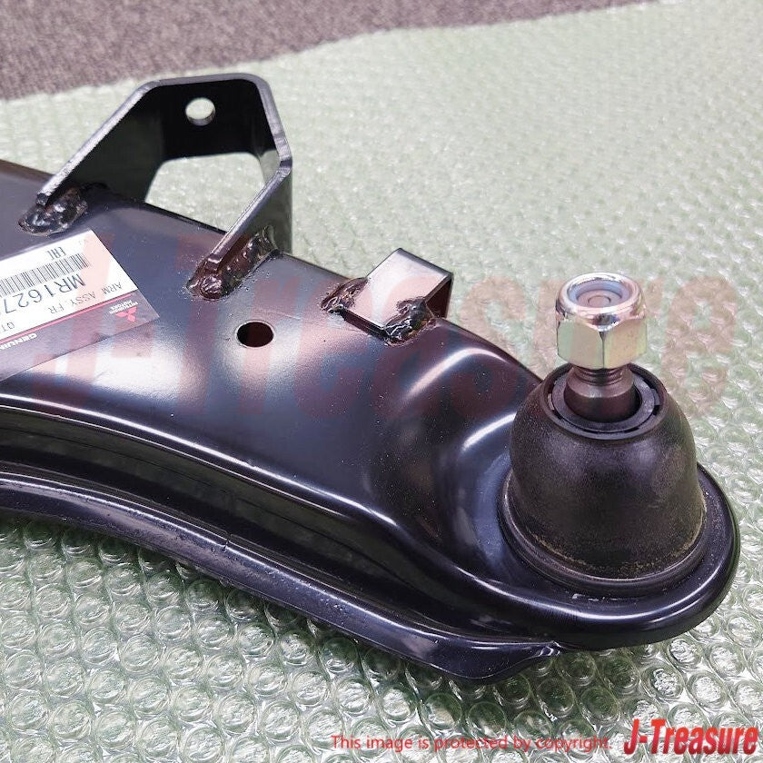 MITSUBISHI GTO 3000GT Z15A Z16A 94-99 Genuine Fr/Suspension Lower Arm Assy RH