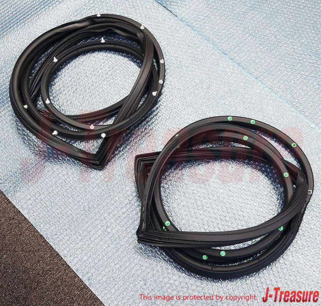 TOYOTA LAND CRUISER UZJ100 '98-02 Genuine Rear Door Weatherstrip RH & LH Set OEM