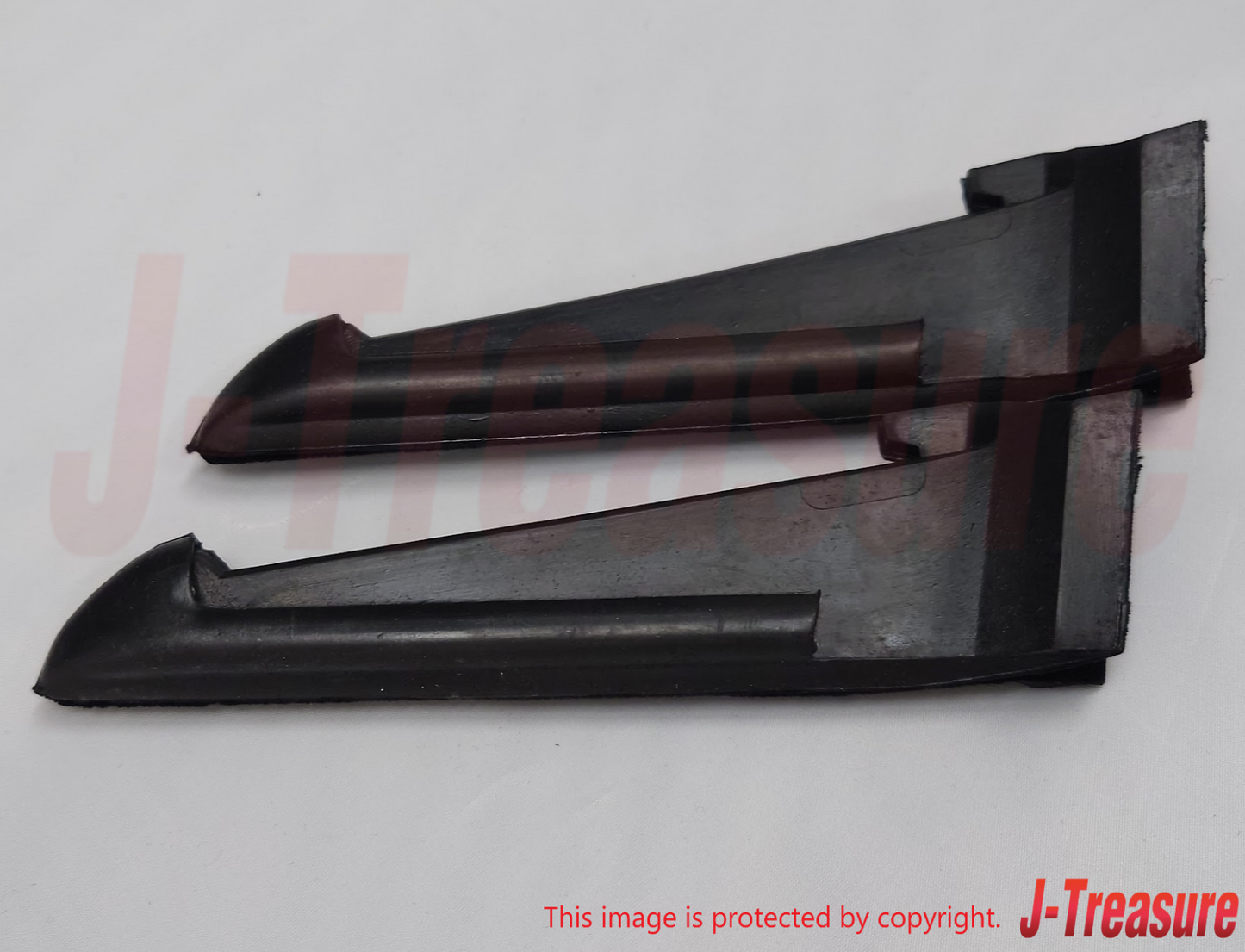 NISSAN 300ZX Z31 84-89 Genuine Front Door Corner Rubber RH LH 80331-01P00 x2 Set