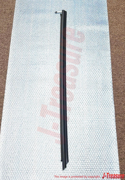 TOYOTA SOARER LEXUS SC430 UZZ400 Genuine Door Weather Strip Belt Molding LH OEM