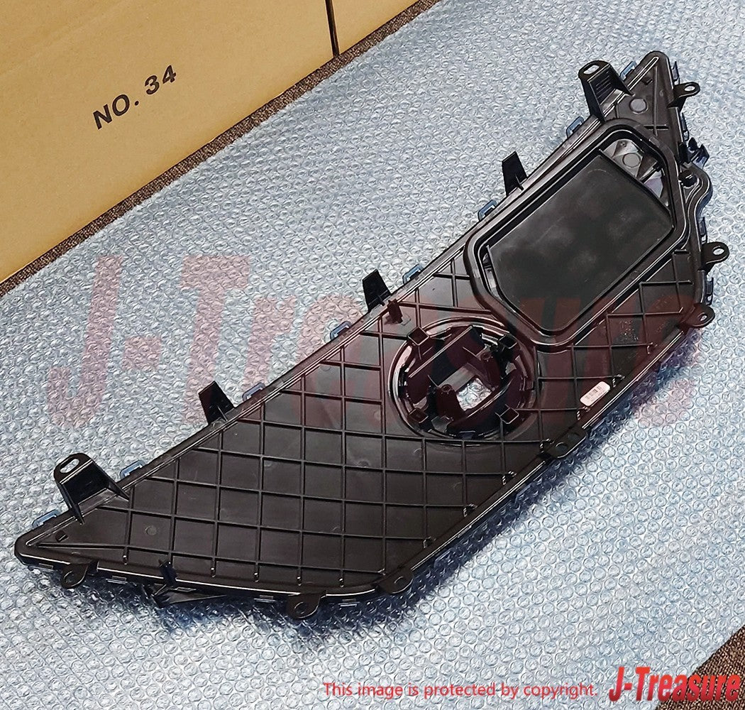 NISSAN LEAF ZE1'18-22 Genuine Front Bumper Center Grille 62072-5SK0D OEM