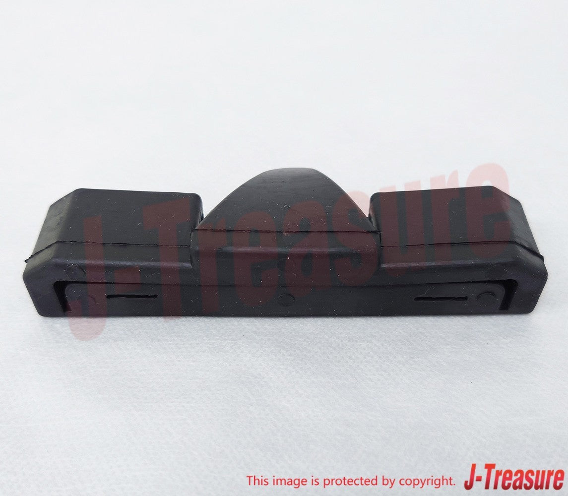 HONDA CB750F SUPER SPORT 1977-1978 Genuine Fuel Tank Rear Cushion Rubber OEM