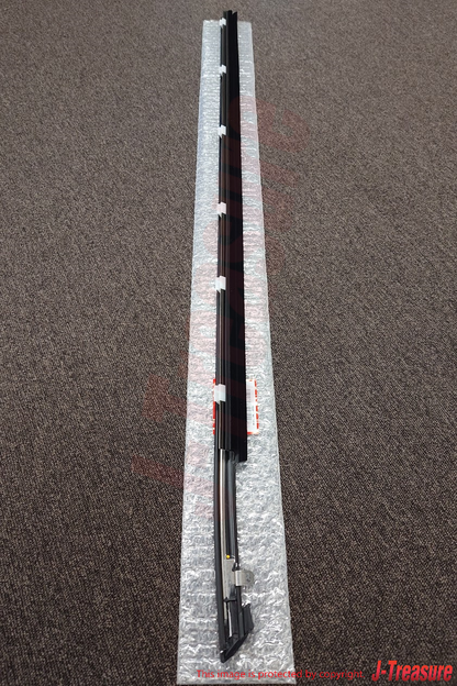 HONDA CIVIC EF9 1988-1989 Genuine Front Door Window Molding Right & Left Set OEM