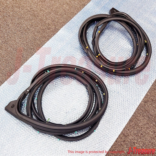 NISSAN NV200 M20 Genuine Fr/Door Weatherstrip RH & LH 80830-JX30A 80831-JX30A