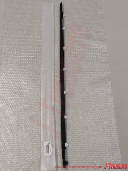 TOYOTA LAND CRUISER LEXUS 80 LX450 FZJ80 96-97 Genuine Door Belt Molding Set OEM