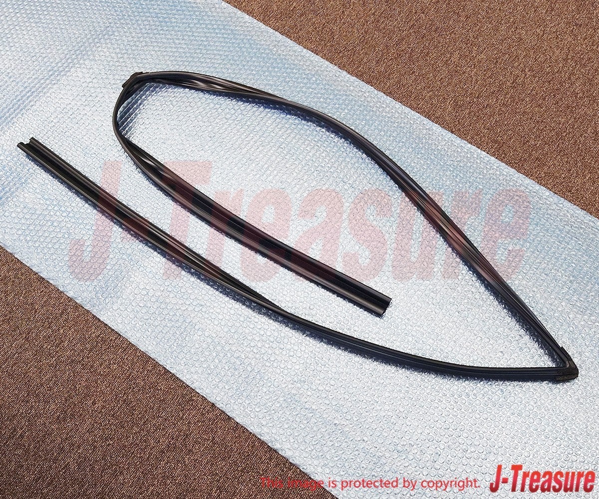 TOYOTA LAND CRUISER UZJ100 '98-07 Genuine Front Door Glass Run RH & LH Set OEM