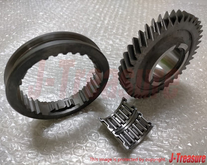 TOYOTA RAV4 ACA23L 1999-2005 Genuine 5Th Gear 40Teeth & Sleeve & Bearing Set OEM