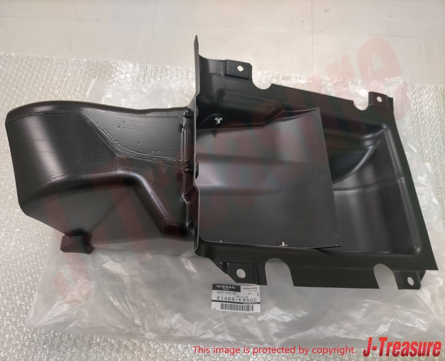 NISSAN GT-R R35 2010-2017 Genuine Oil Cooler Air Duct-Intake RH 21468-KB50C OEM