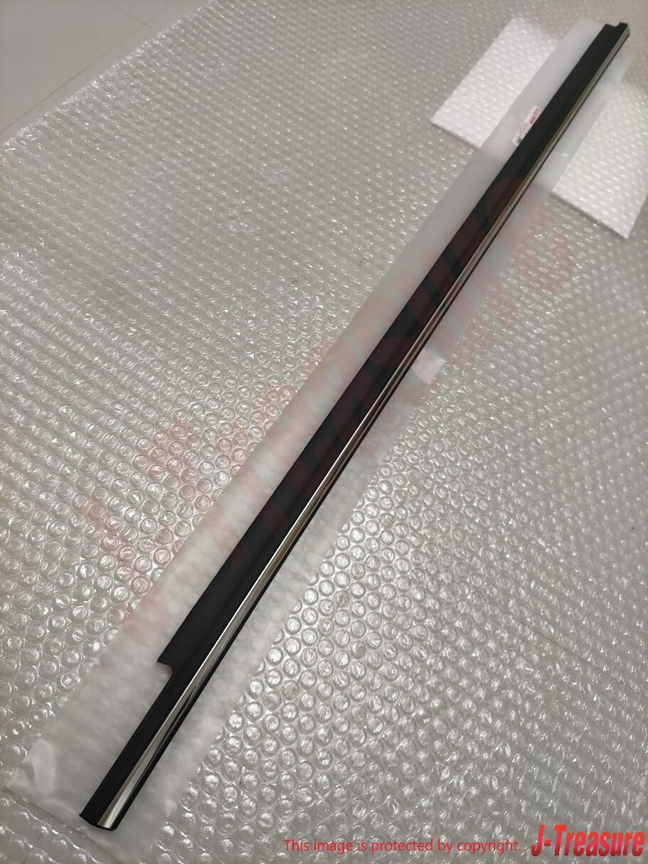 TOYOTA CAMRY MCV20 1997-2001 Genuine Front Door Belt Moulding RH 75710-33040 OEM