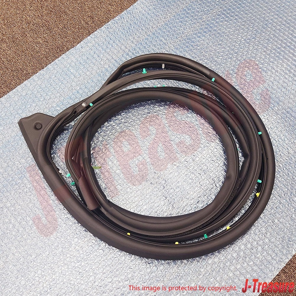 NISSAN NV200 M20 Genuine Front Door Weatherstrip RH 80830-JX30A OEM