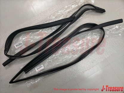 TOYOTA LAND CRUISER 91-97 LX450 96-97 Genuine Front Door Glass Run RH & LH OEM