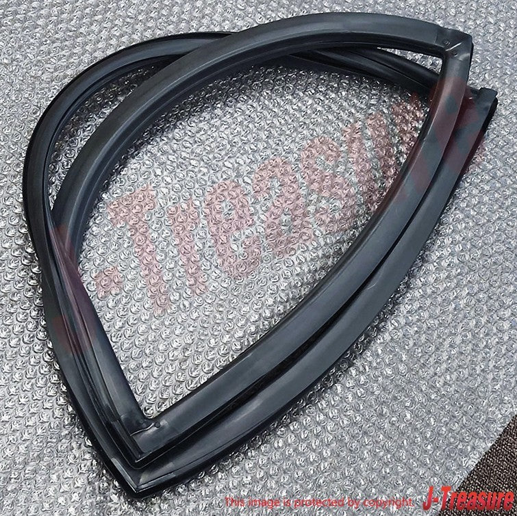 TOYOTA LAND CRUISER 70 Genuine Back Door Glass Weatherstrip RH 68291-90K01 OEM