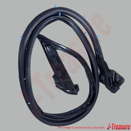 NISSAN SKYLINE GT-R BNR34 Genuine Front Door Weather Strip LH 80831-AA102 OEM