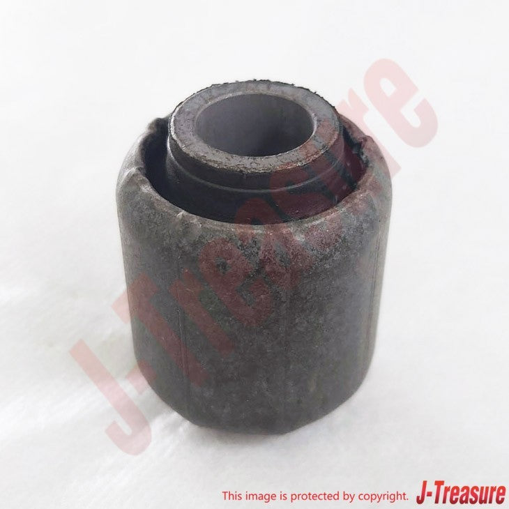 TOYOTA LAND CRUISER KZJ7# '94-95 Genuine Front Lateral Control Rod Bush Sub Assy