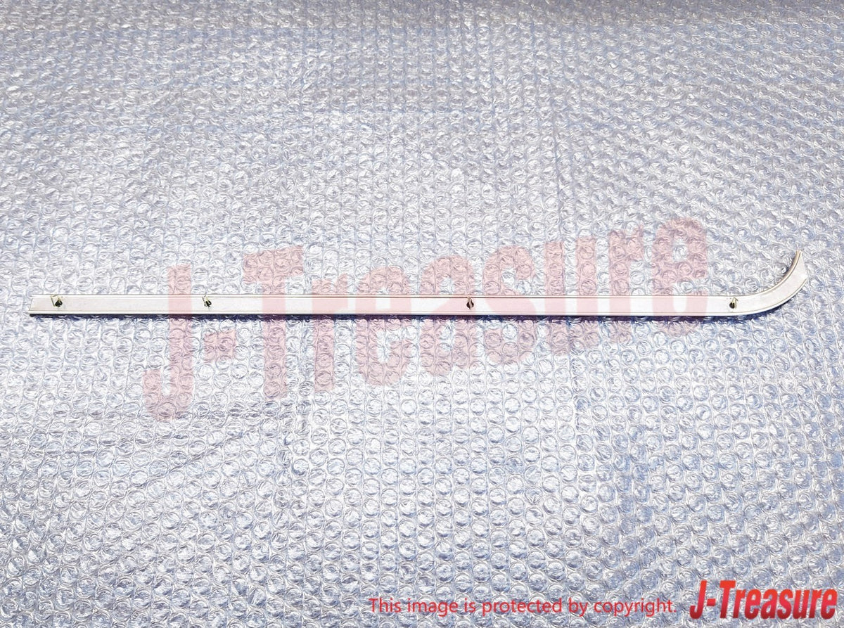 TOYOTA LAND CRUISER FJ40 '81-83 Genuine Fr/Door Glass Weatherstrip Inner RH W/VW