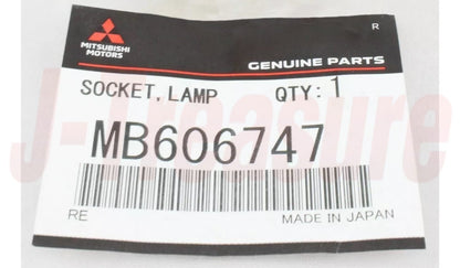 MITSUBISHI OUTLANDER CU2W 2005-2006 Genuine Headlamp Socket MB606747 OEM