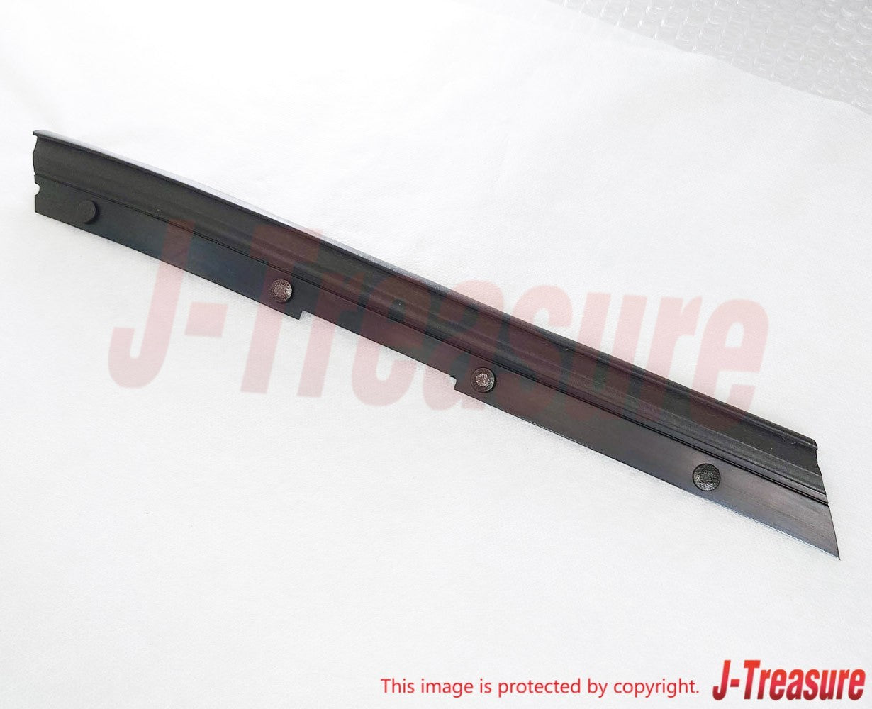 NISSAN SKYLINE R32 89-94 Genuine Hood Front Protector Assy RH & LH Set OEM
