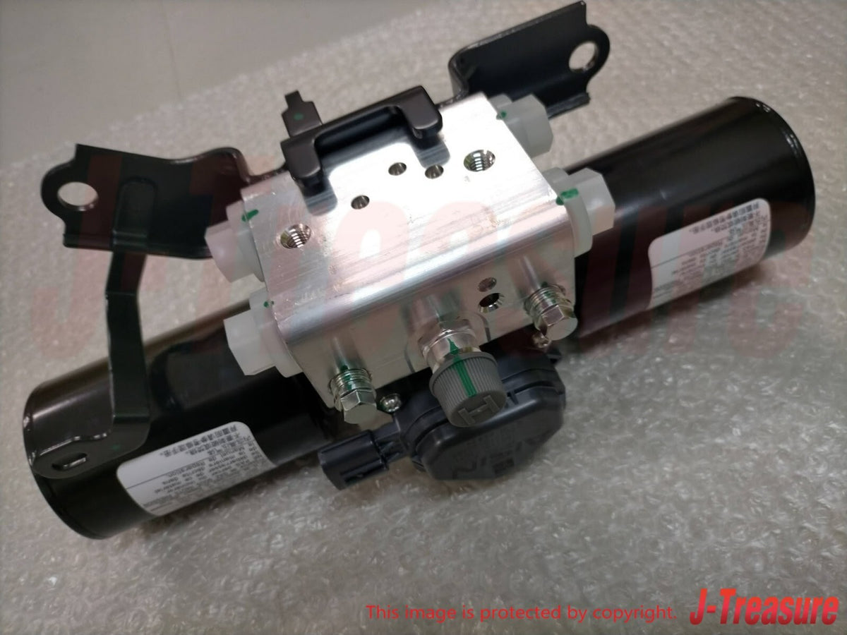TOYOTA Genuine Stabilizer Control Housing Assy with Accumulator 48006-60031 OEM