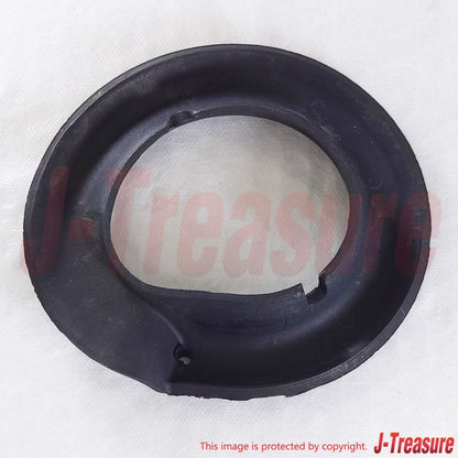 TOYOTA LAND CRUISER KZJ78 1995 Rear Coil Spring Insulator Upper & Lower Set