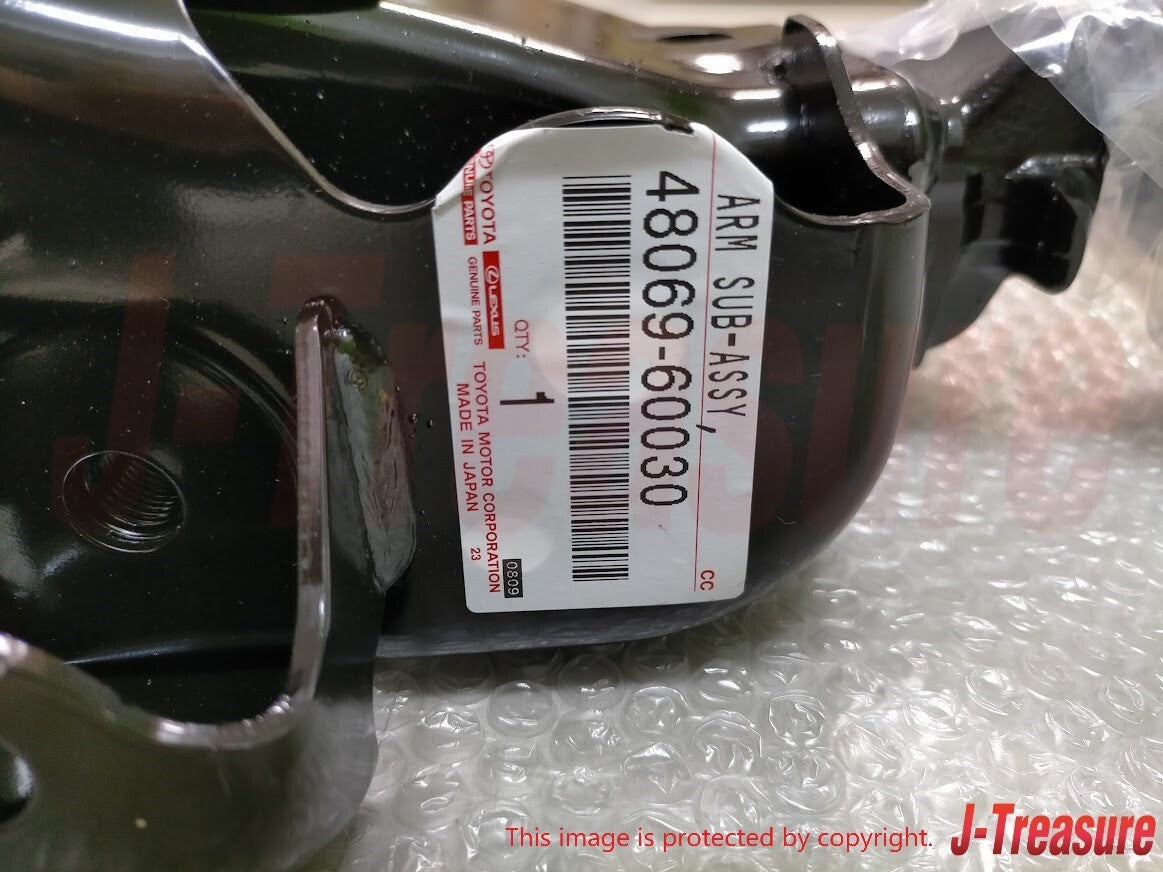 TOYOTA LAND CRUISER 200 LEXUS LX570 Genuine Front Suspension Lower Arm Left OEM