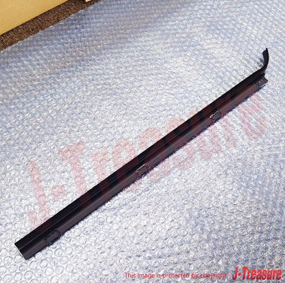 TOYOTA LAND CRUISER FJ40 '81-83 Genuine Fr/Door Glass Weatherstrip Outer RH W/VW