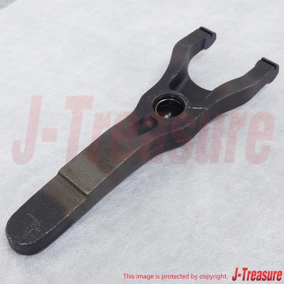 TOYOTA W58 Transmission Genuine Clutch Release Fork SUPRA JZA80 5MT 2JZ-GE OEM