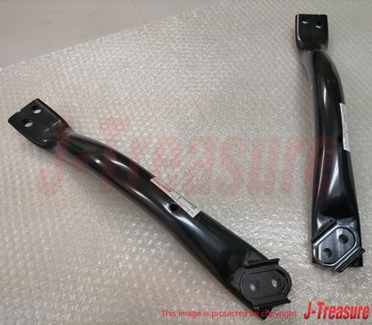 TOYOTA 4RUNNER FJ CRUISER  Genuine Front Suspension Member Bracket RH LH Set OEM