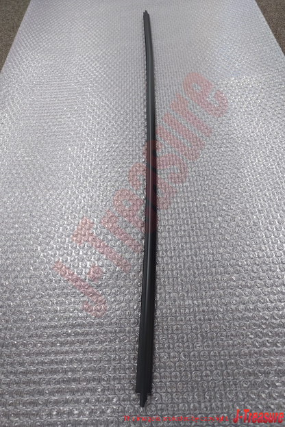 HONDA INTEGRA 1994-2001 Genuin Front Windshield Molding Upper 73151-ST7-003 OEM