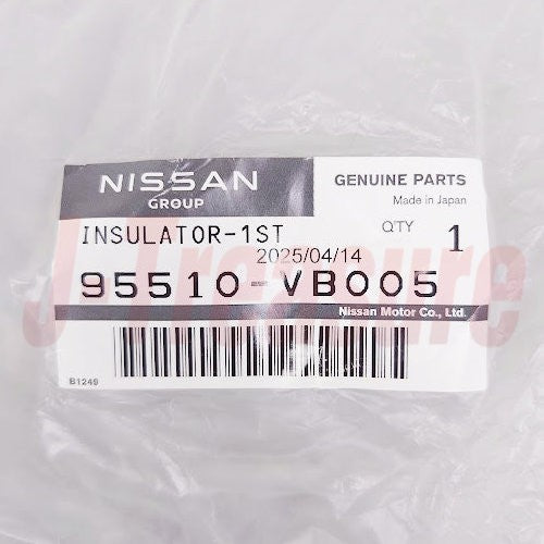 NISSAN PATROL SAFARI Y61 Genuine BODY MOUNTING INSULATOR 1ST & BOLT x2 Set OEM