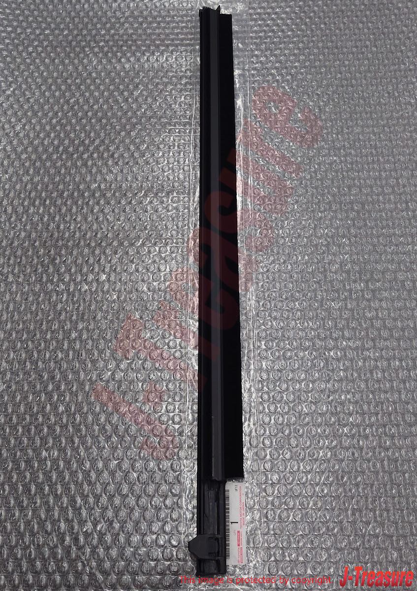 TOYOTA 4RUNNER 96-02 Genuine F/R Door Glass Outer Weatherstrip Assy RH & LH Set