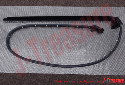 NISSAN GT-R R35 2009-2021 Genuine Front Door Weatherstrip LH 80831-62B0A OEM