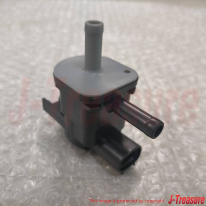 TOYOTA 4RUNNER SCION XA XB Genuine Duty Vacuum Switching Valve 90910-12276 OEM